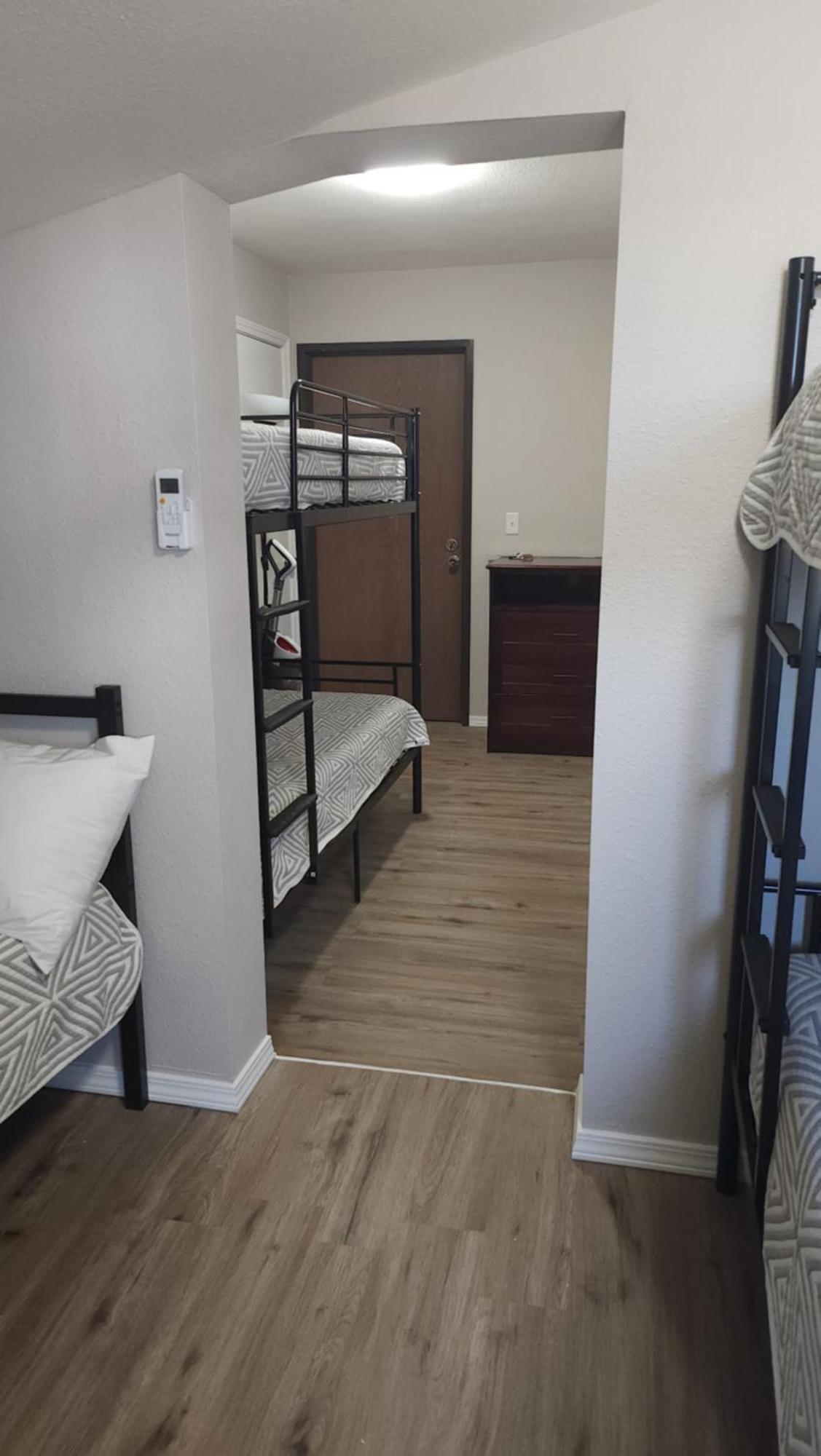 Golden Arrow Motel 라마 외부 사진