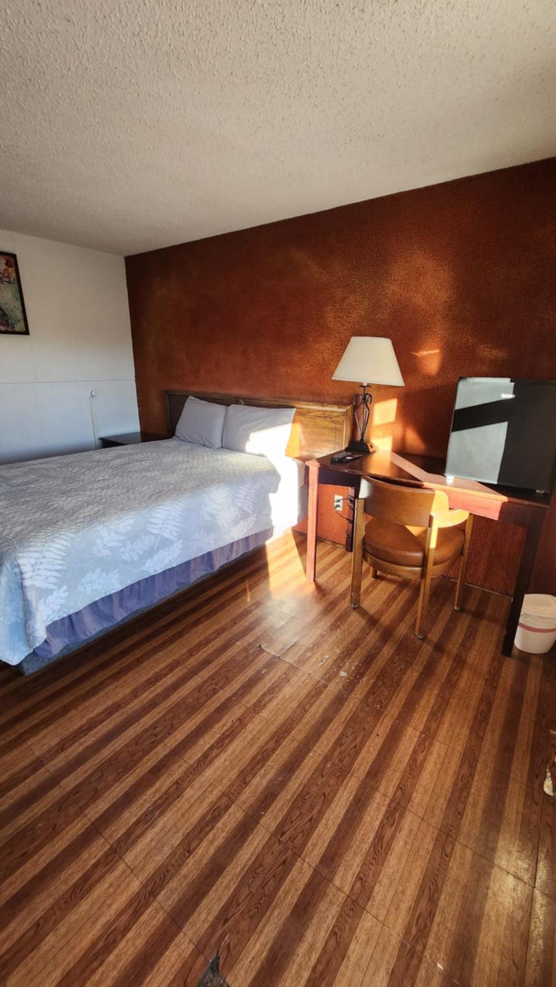 Golden Arrow Motel 라마 외부 사진