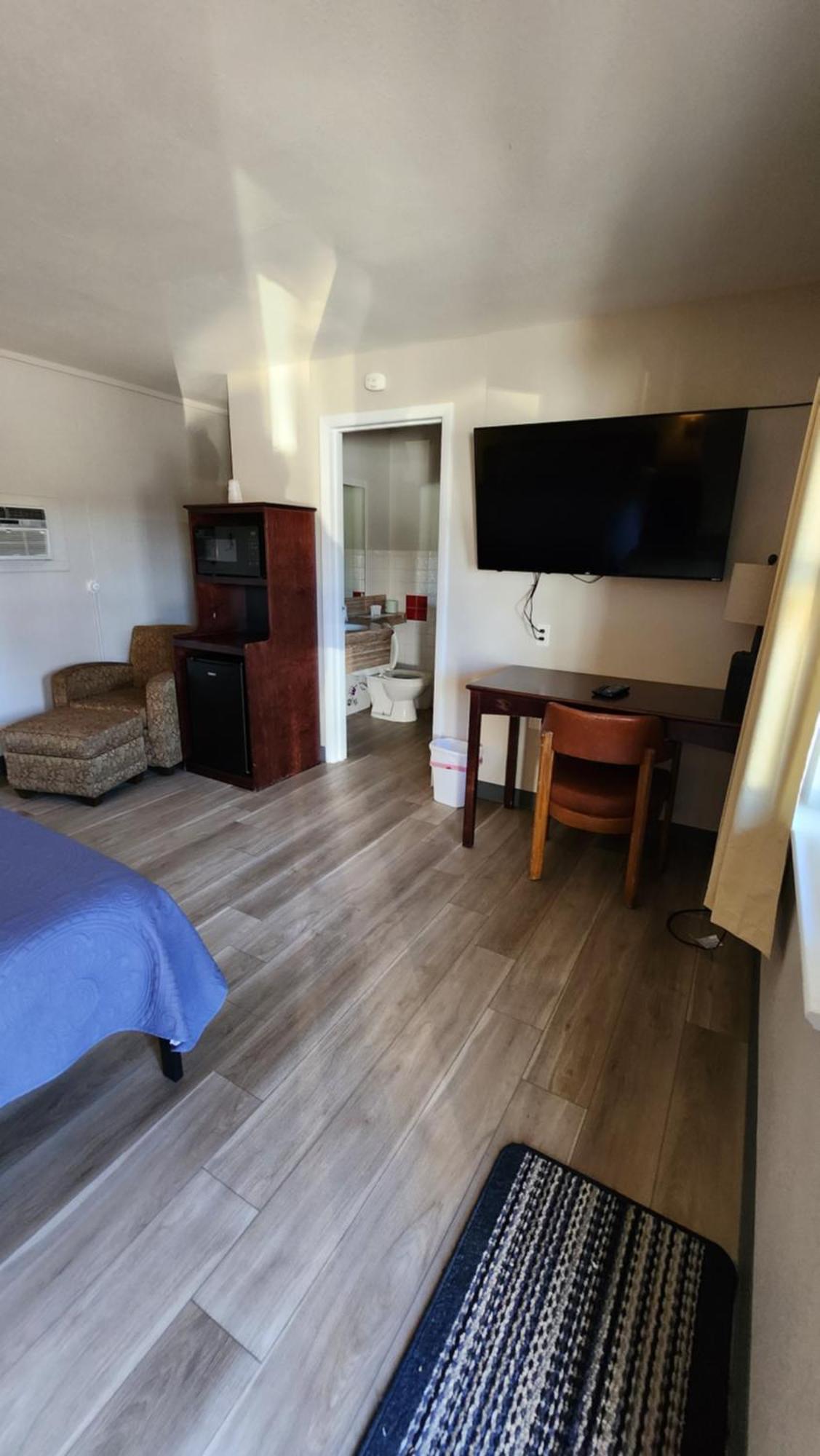 Golden Arrow Motel 라마 외부 사진